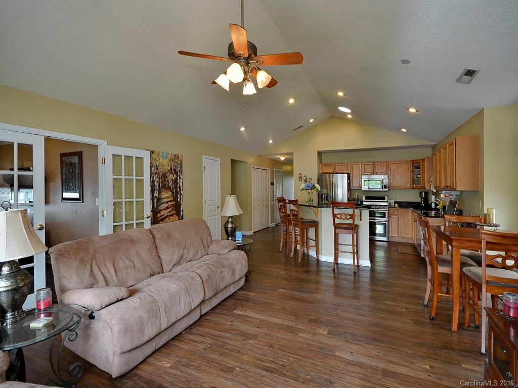 15 Sunview Circle - Photo 3