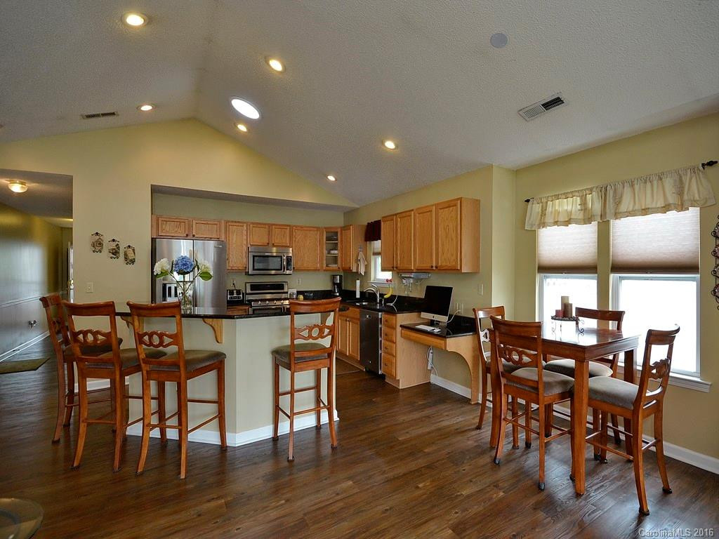 15 Sunview Circle - Photo 4
