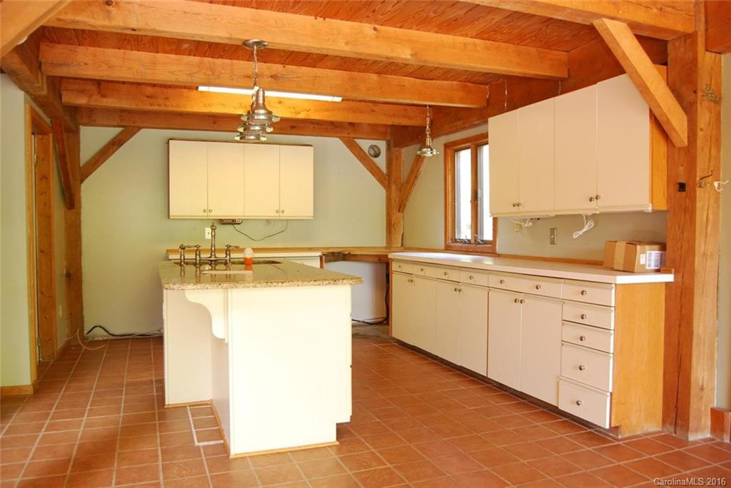 295 Thomas Road - Photo 4