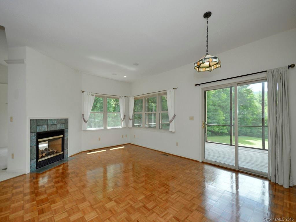 23 Warren Lane - Photo 3