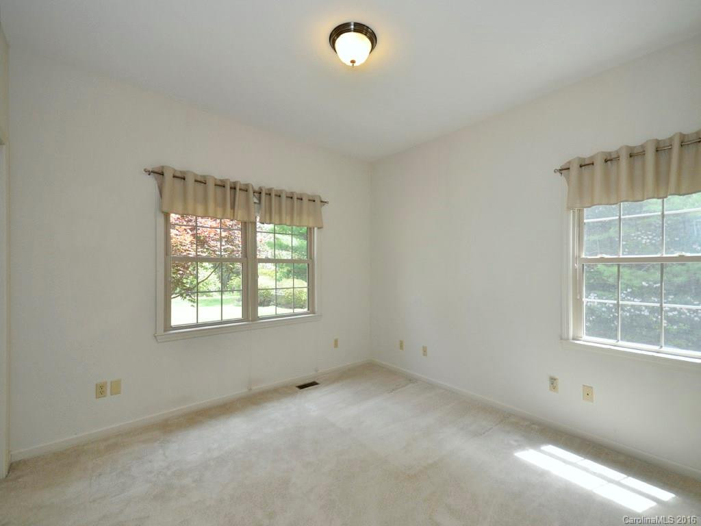 23 Warren Lane - Photo 8