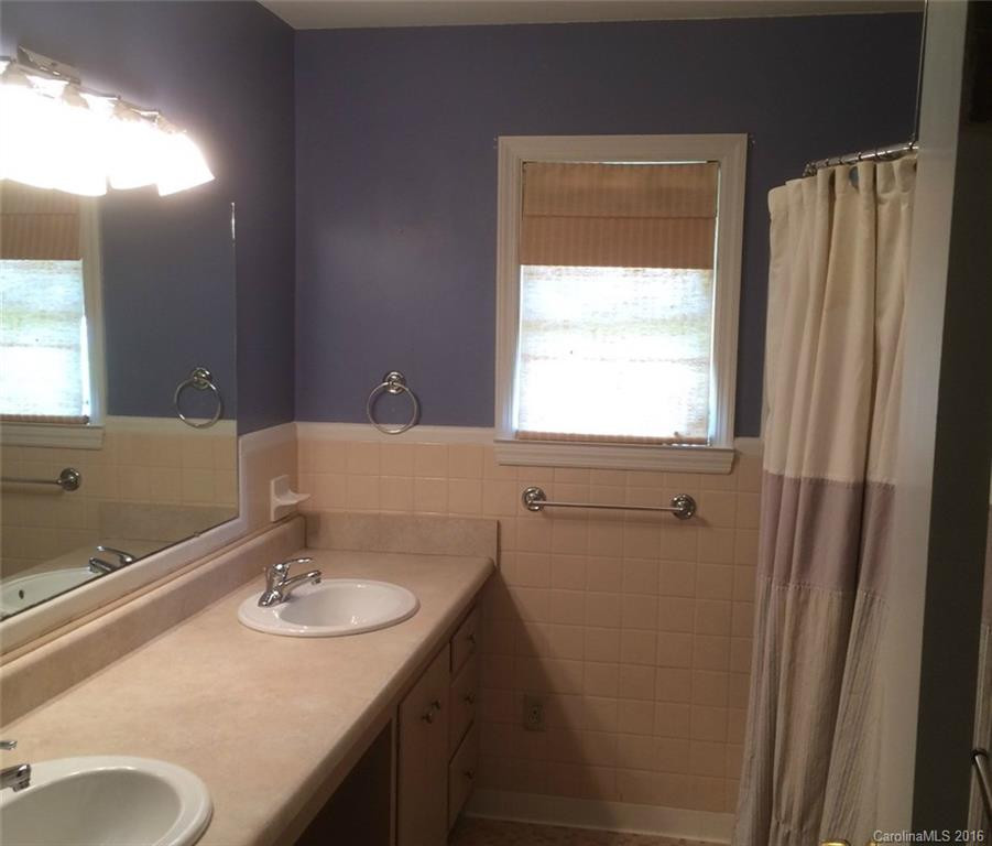 183 Plott Drive - Photo 3
