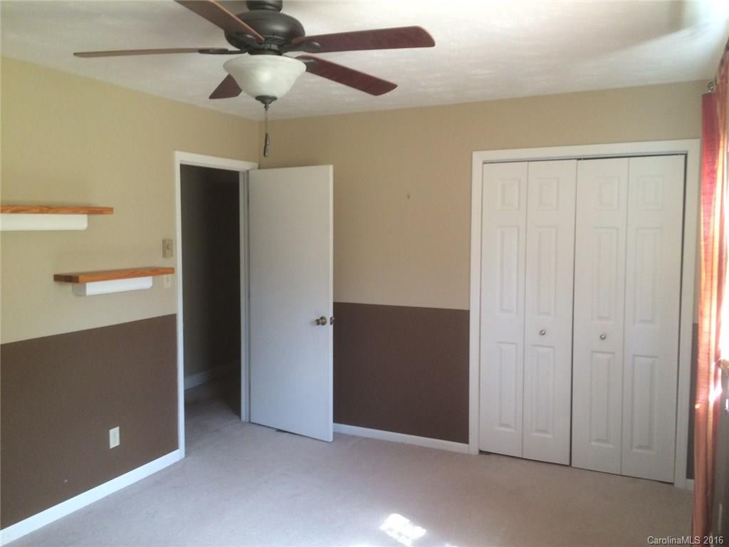 183 Plott Drive - Photo 4