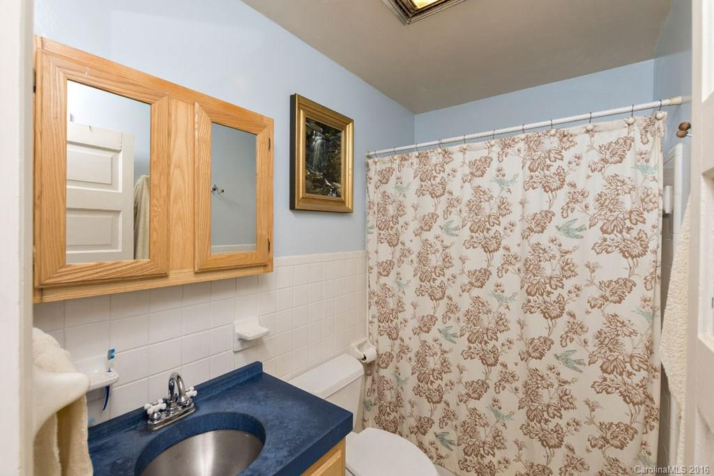 317 Northeast Avenue - Photo 12