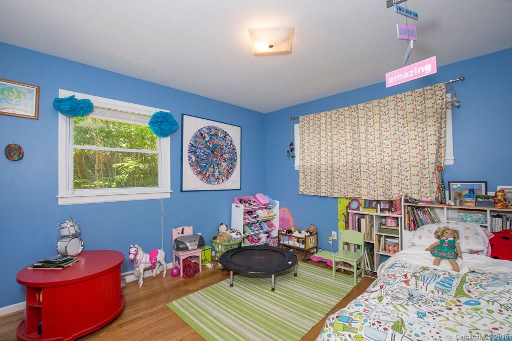 317 Northeast Avenue - Photo 14