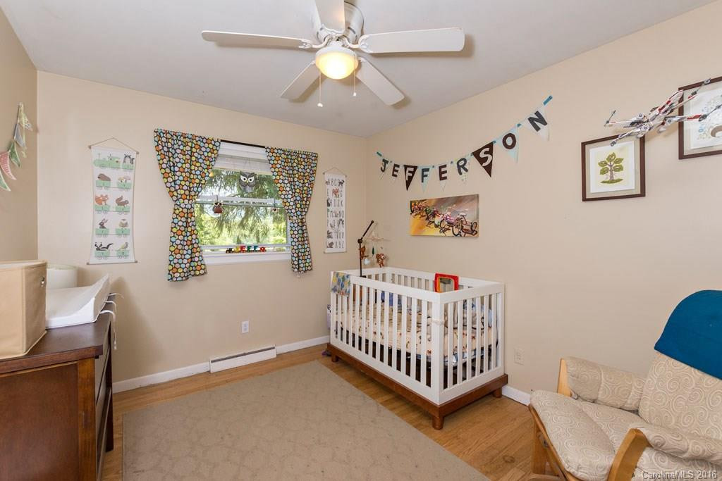 317 Northeast Avenue - Photo 15