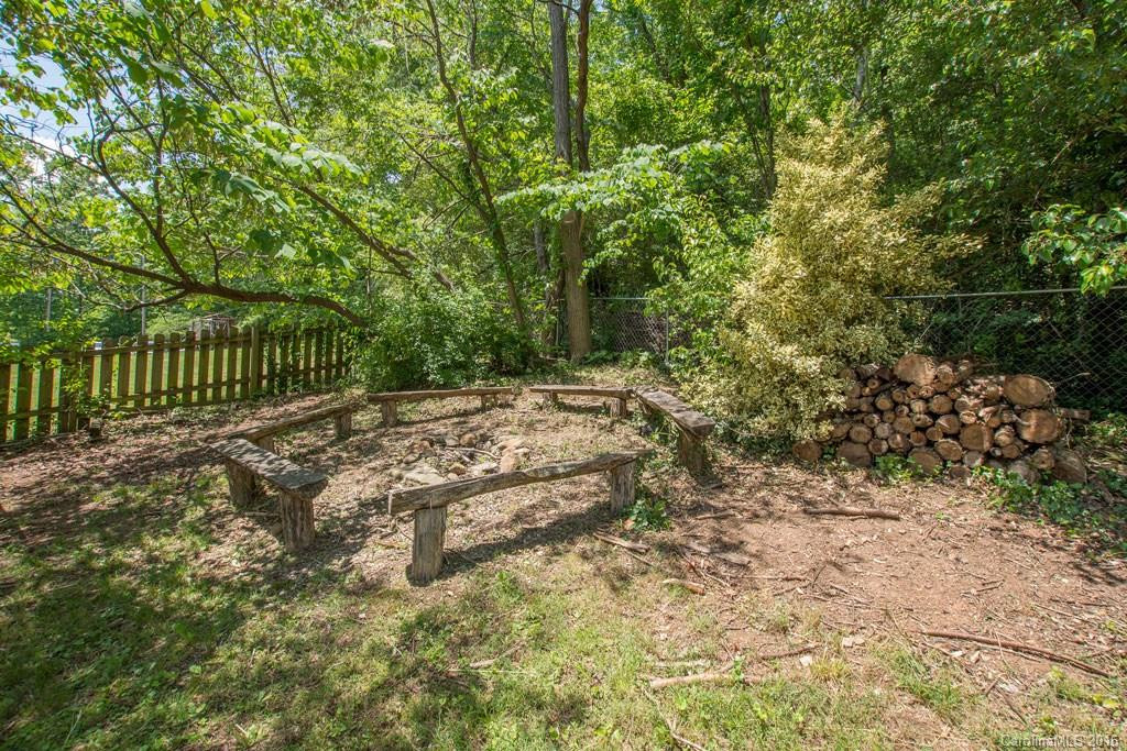 317 Northeast Avenue - Photo 18
