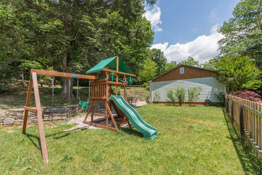 317 Northeast Avenue - Photo 23