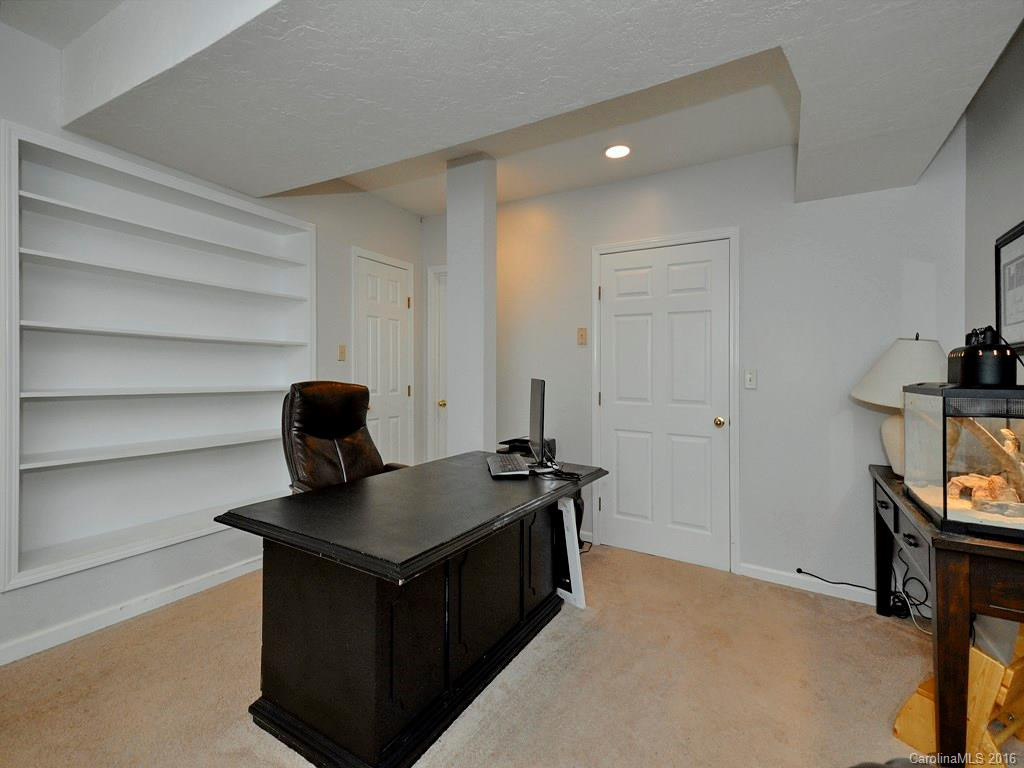 395 Knollwood Drive #3 - Photo 13