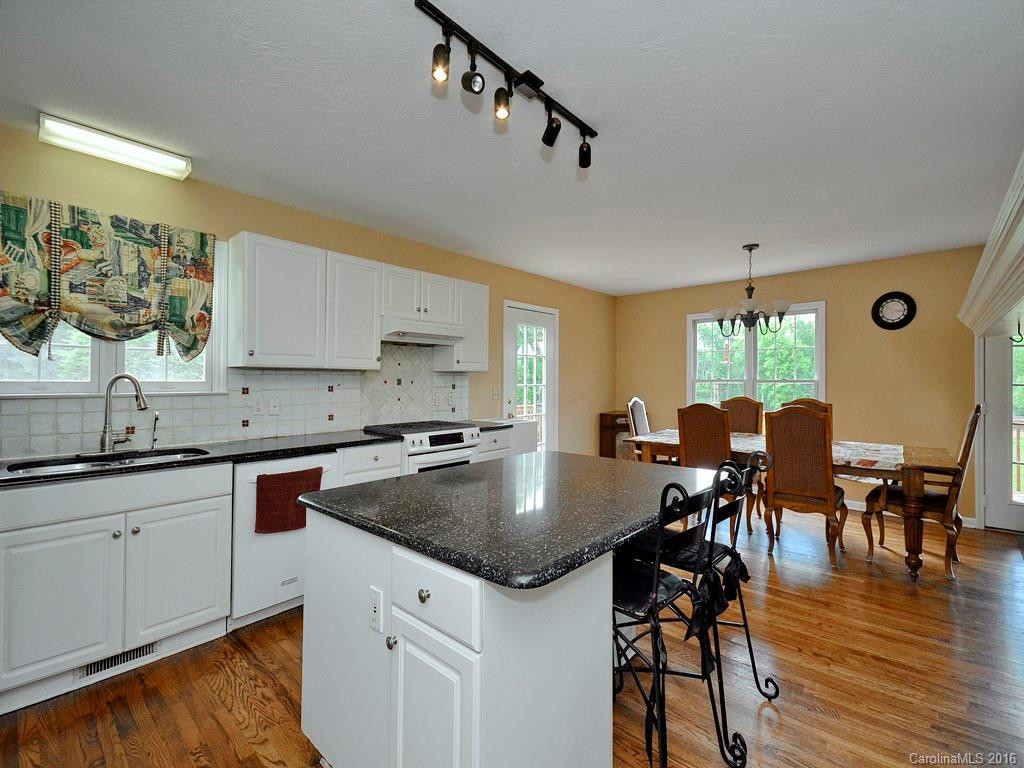 395 Knollwood Drive #3 - Photo 8