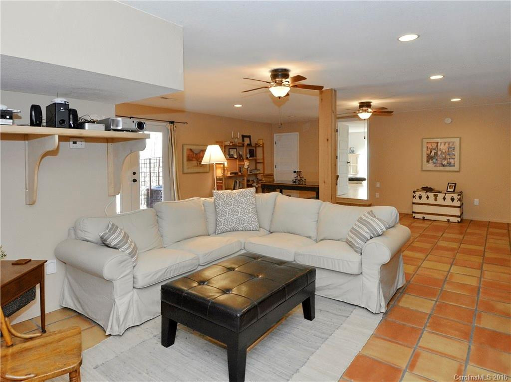 2455 Lake Adger Parkway - Photo 10