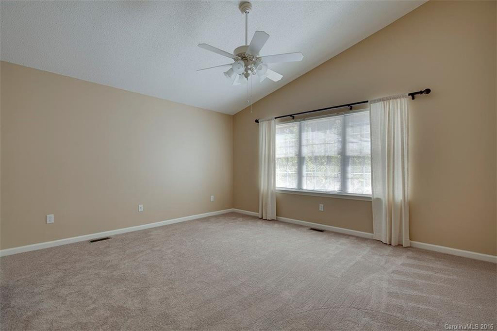74 Danbury Lane - Photo 7