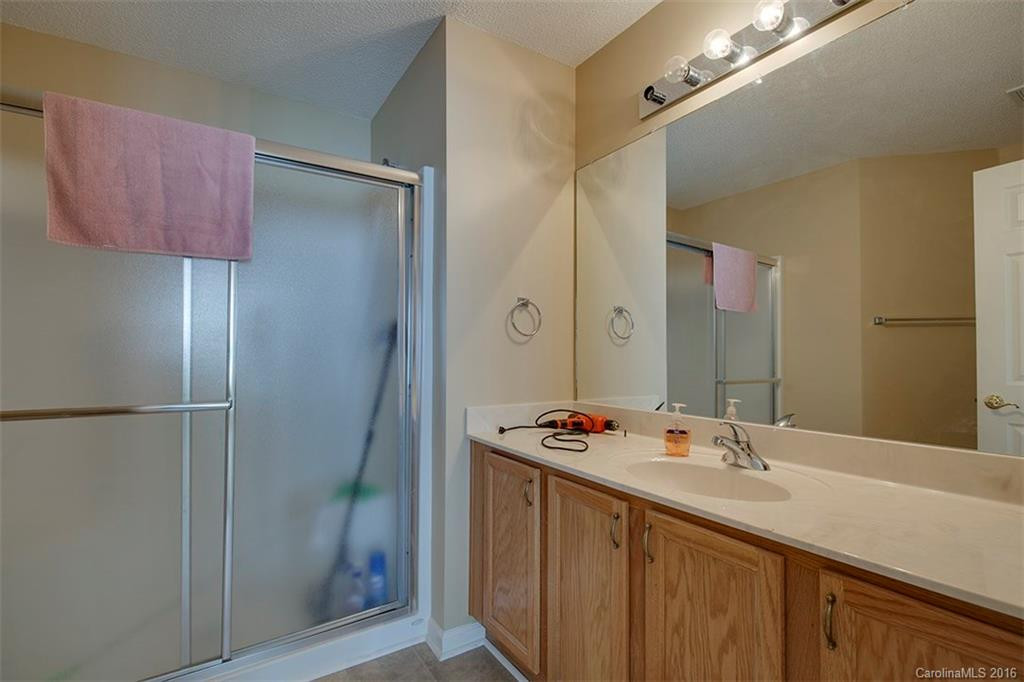 74 Danbury Lane - Photo 8