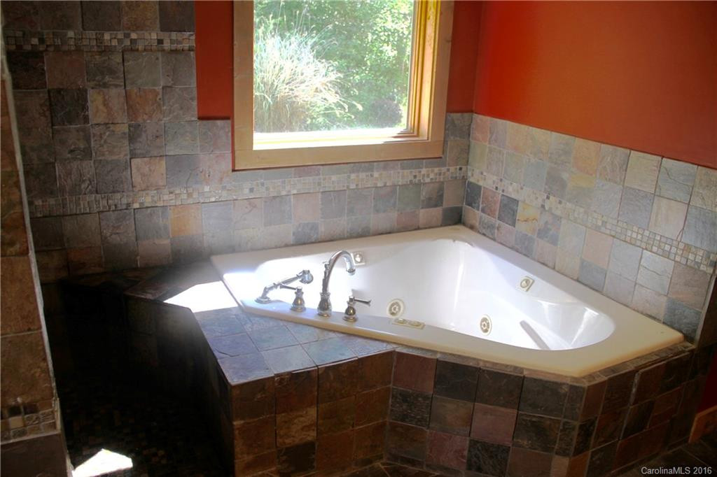 335 Orchard Park Drive - Photo 17
