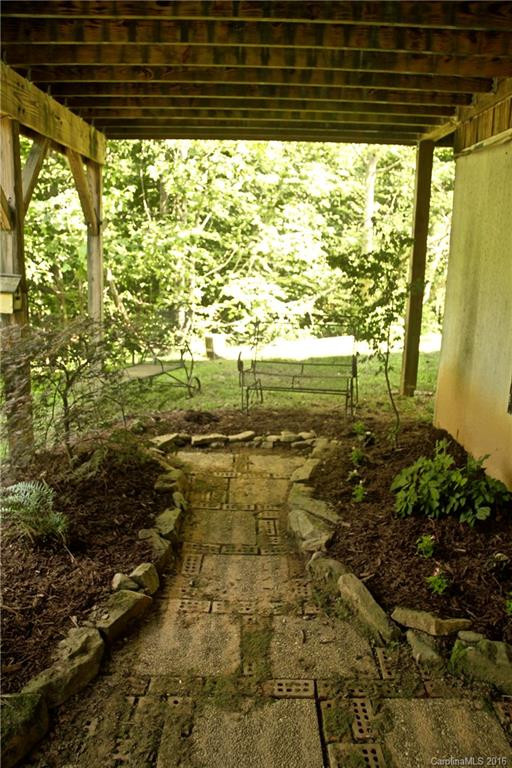 335 Orchard Park Drive - Photo 4