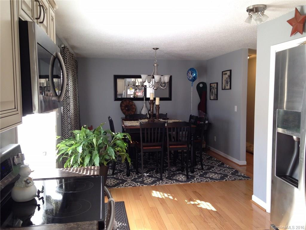 170 Dimsdale Drive - Photo 3