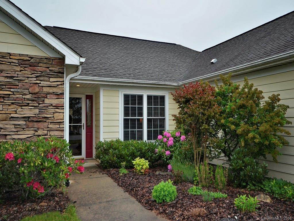 37 Slosman Drive - Photo 2