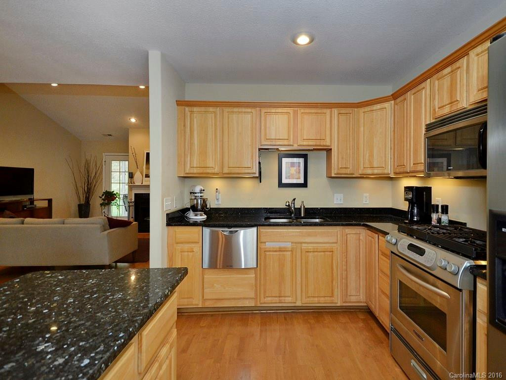 37 Slosman Drive - Photo 10