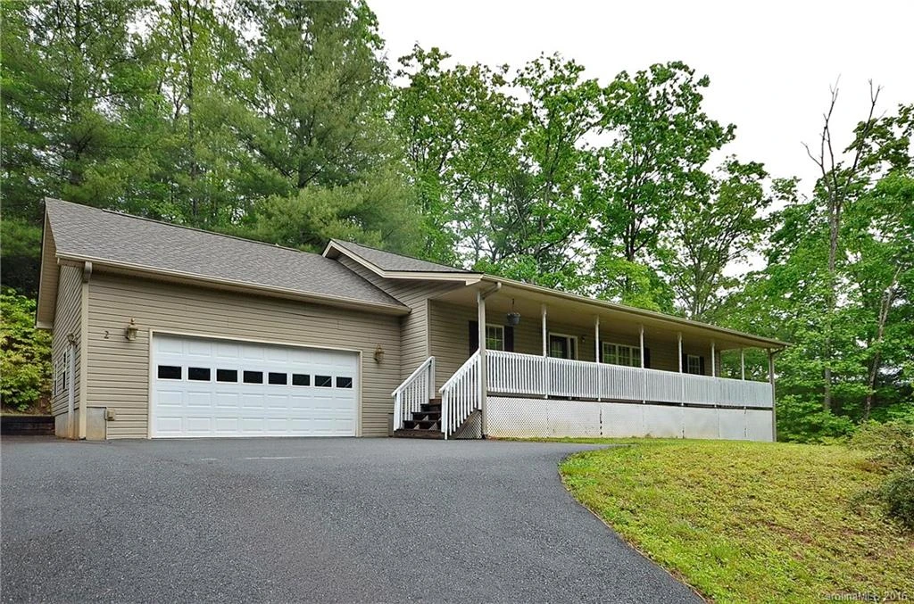 2 Park Knoll Drive