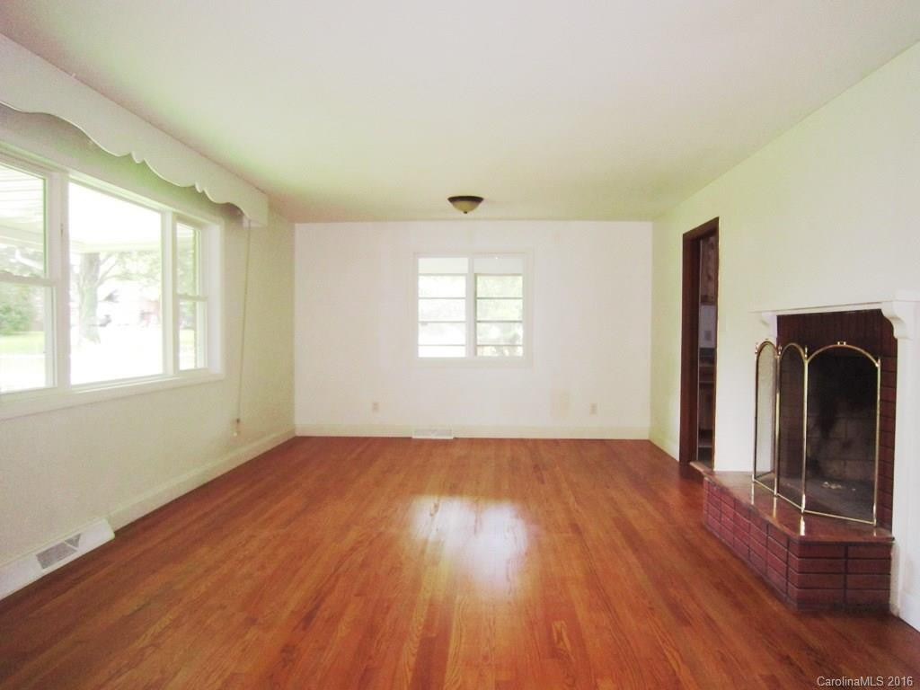 92 Rock Hill Road - Photo 2