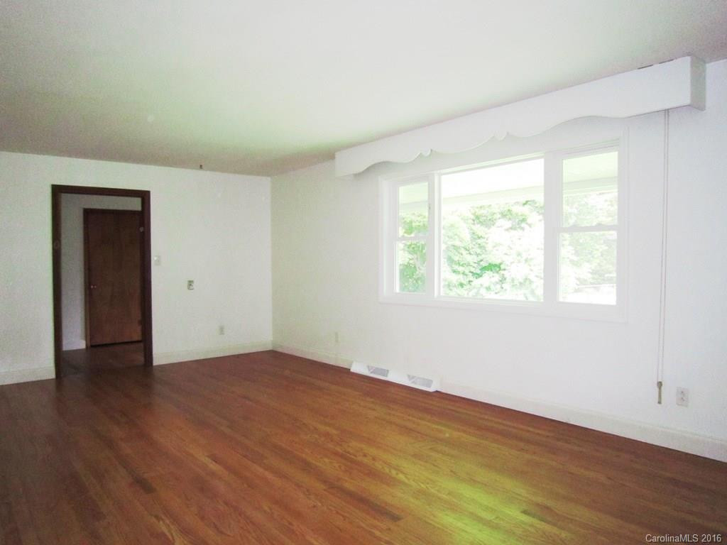 92 Rock Hill Road - Photo 3