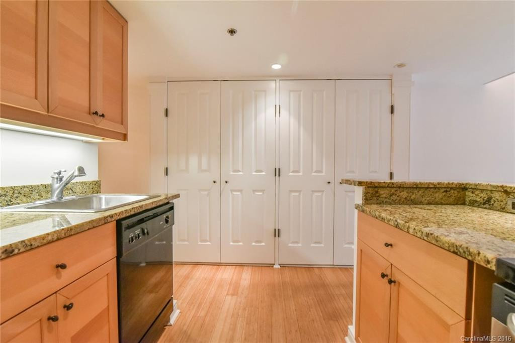 37 Hiawassee Street #E103 - Photo 10