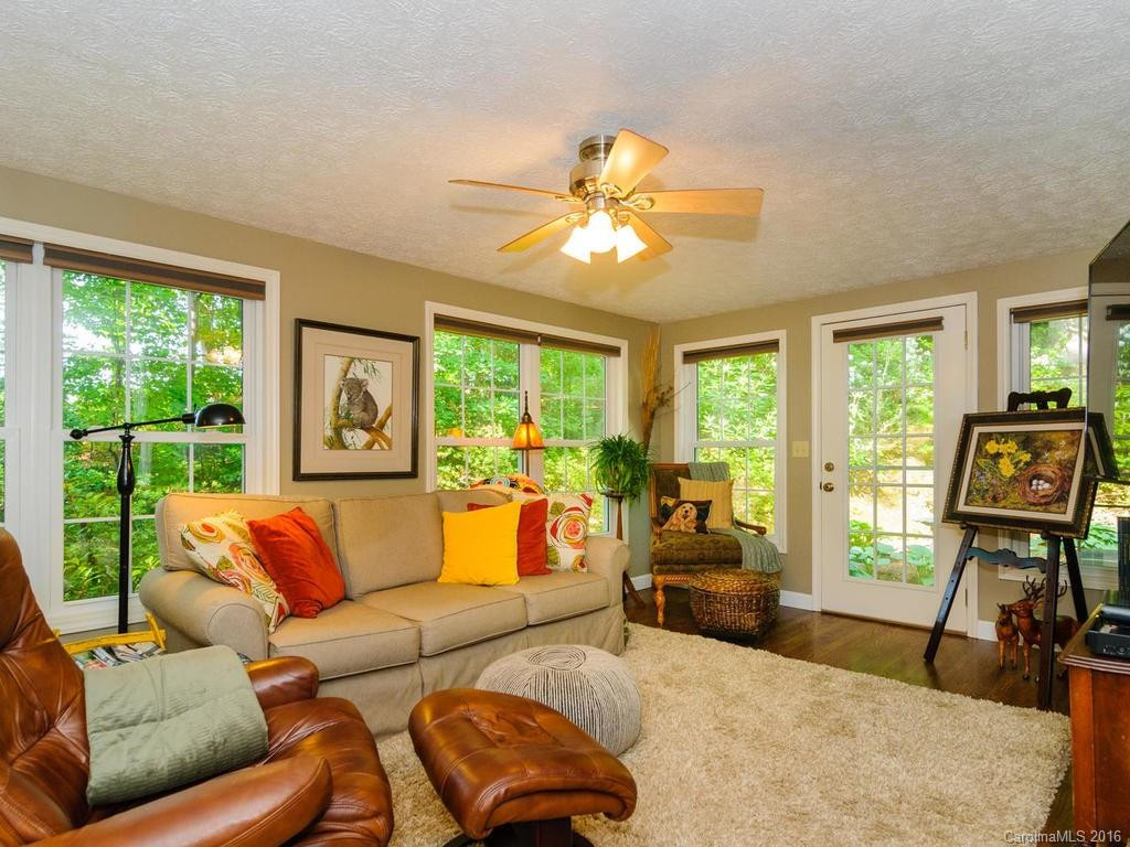 111 Hilltop Road - Photo 15