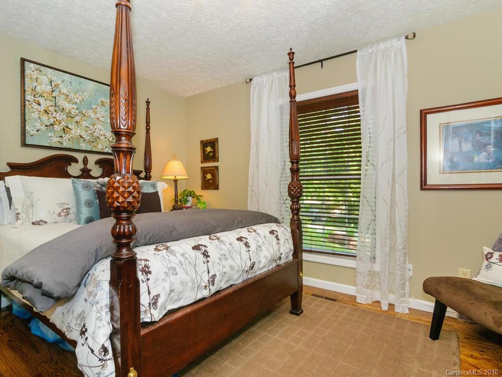 111 Hilltop Road - Photo 19