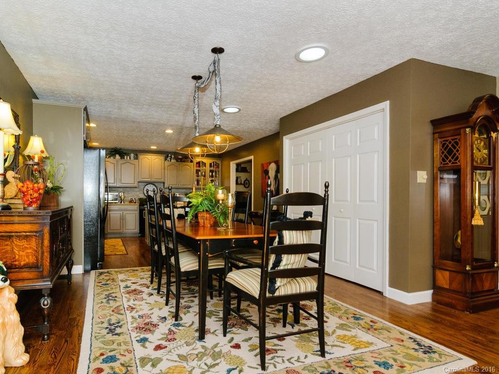 111 Hilltop Road - Photo 9