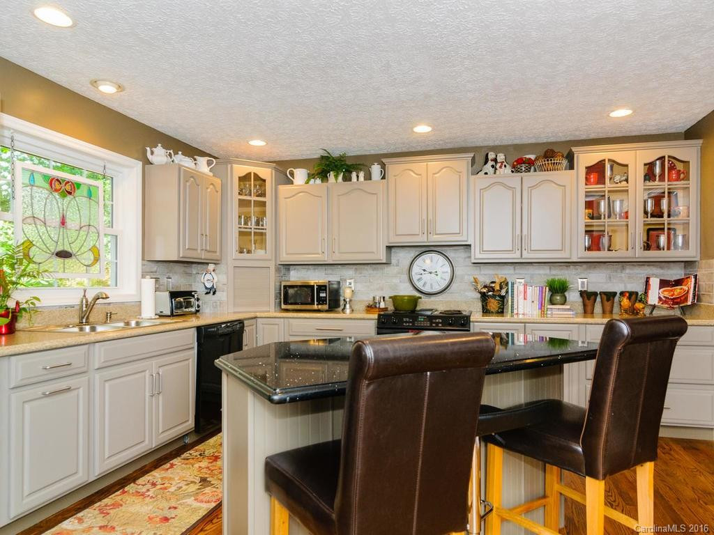 111 Hilltop Road - Photo 10