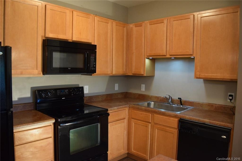 176 Brickton Village Circle #302 - Photo 5
