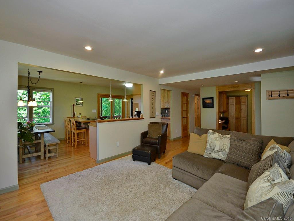 439 Fawnview Lane - Photo 3