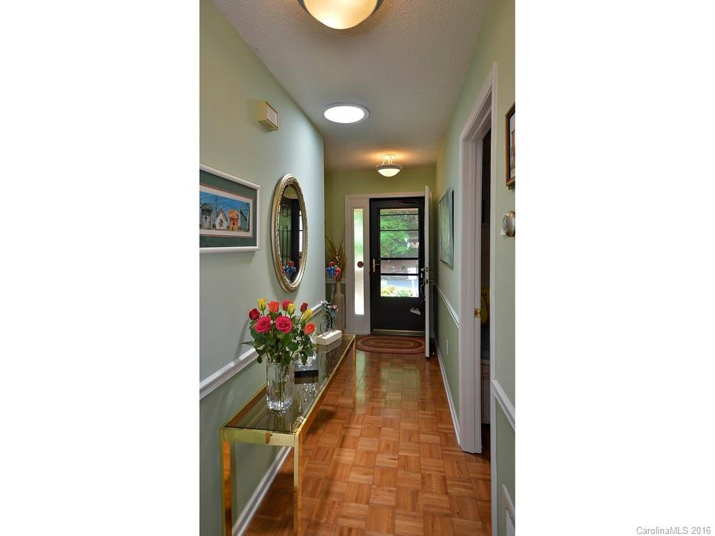 405 White Oak Drive #405 - Photo 2