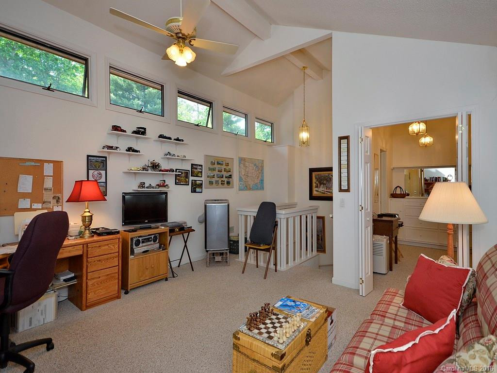 405 White Oak Drive #405 - Photo 17