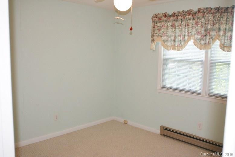 218 Ellington Street - Photo 12