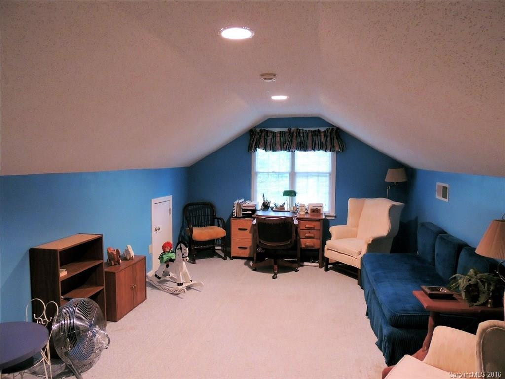 1218 Everette Place #8 - Photo 16
