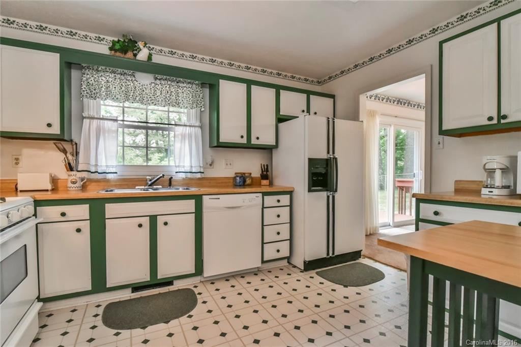 46 Ferncliff Drive - Photo 3