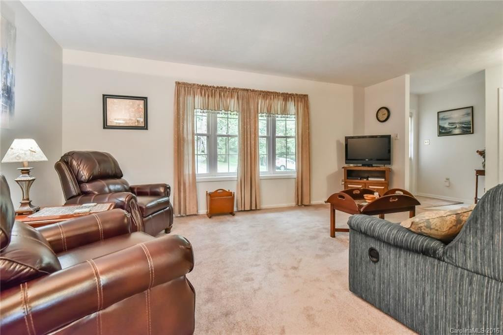 46 Ferncliff Drive - Photo 6
