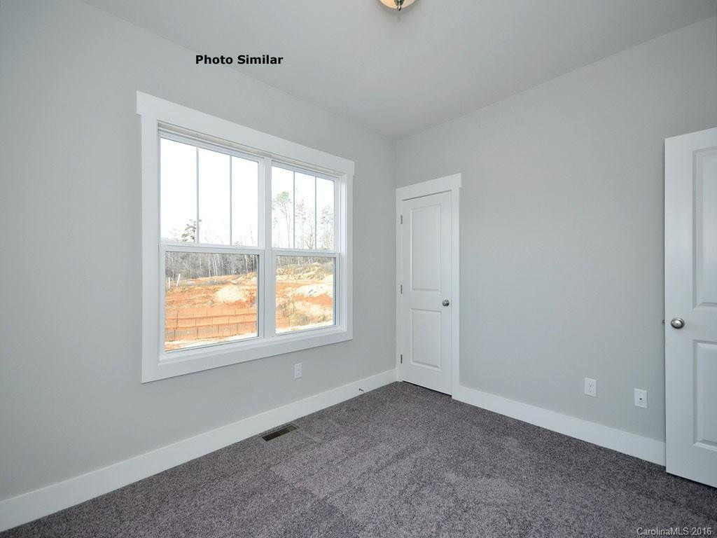 34 Hyde Park Place - Photo 8