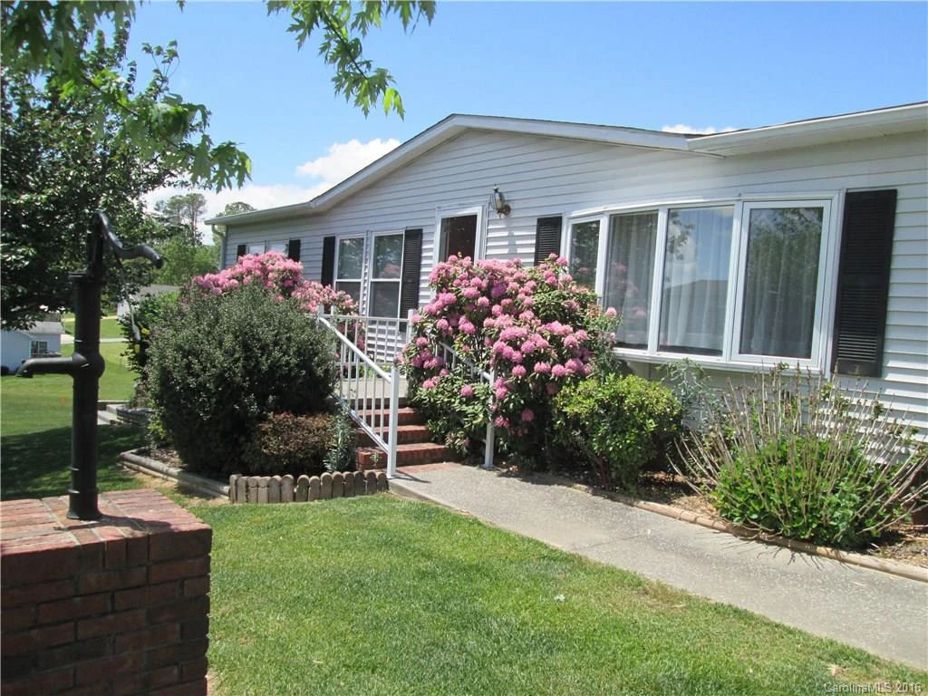 7 Frederick Lane #4