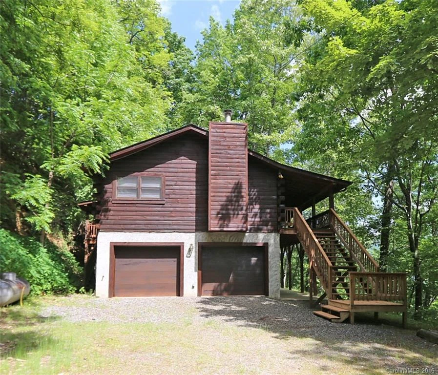 402 Creekside Drive
