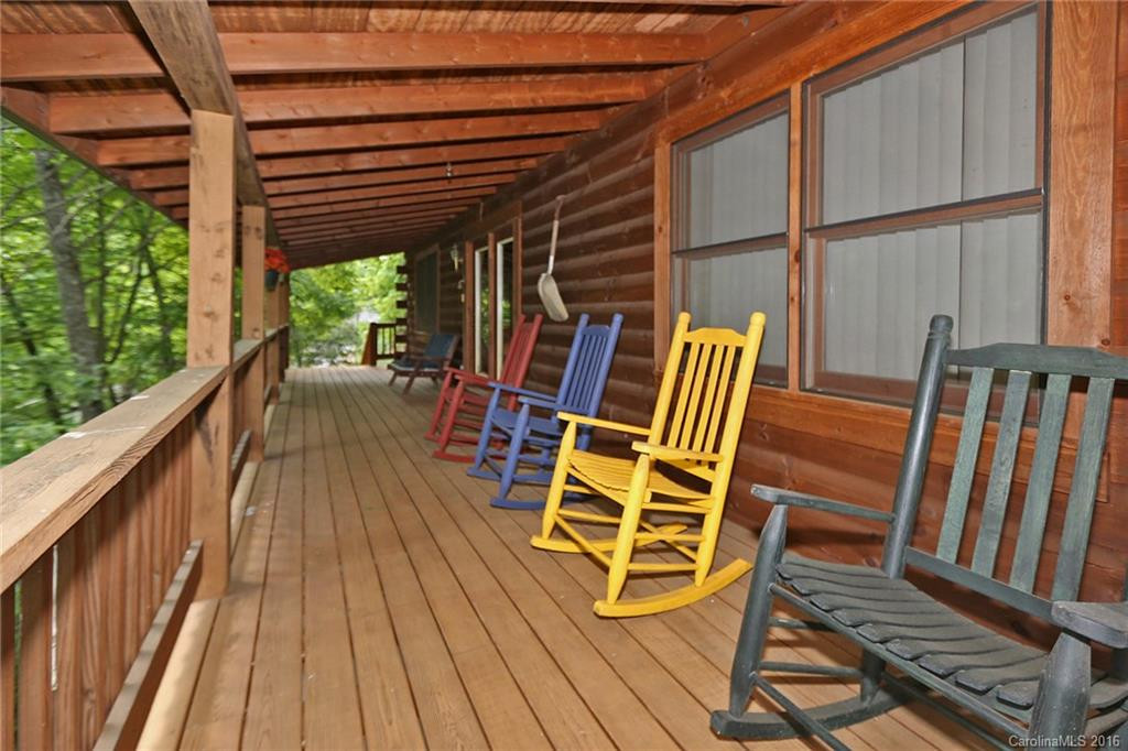 402 Creekside Drive - Photo 2