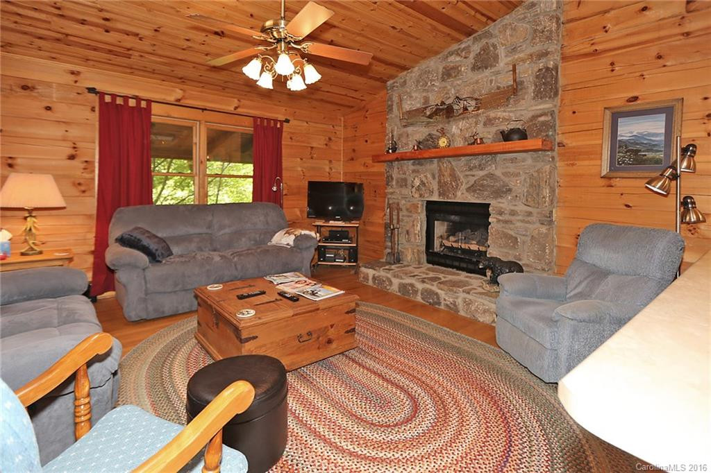 402 Creekside Drive - Photo 3
