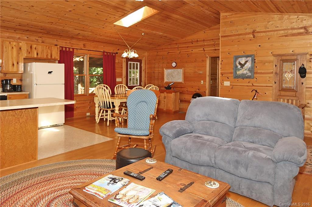 402 Creekside Drive - Photo 5