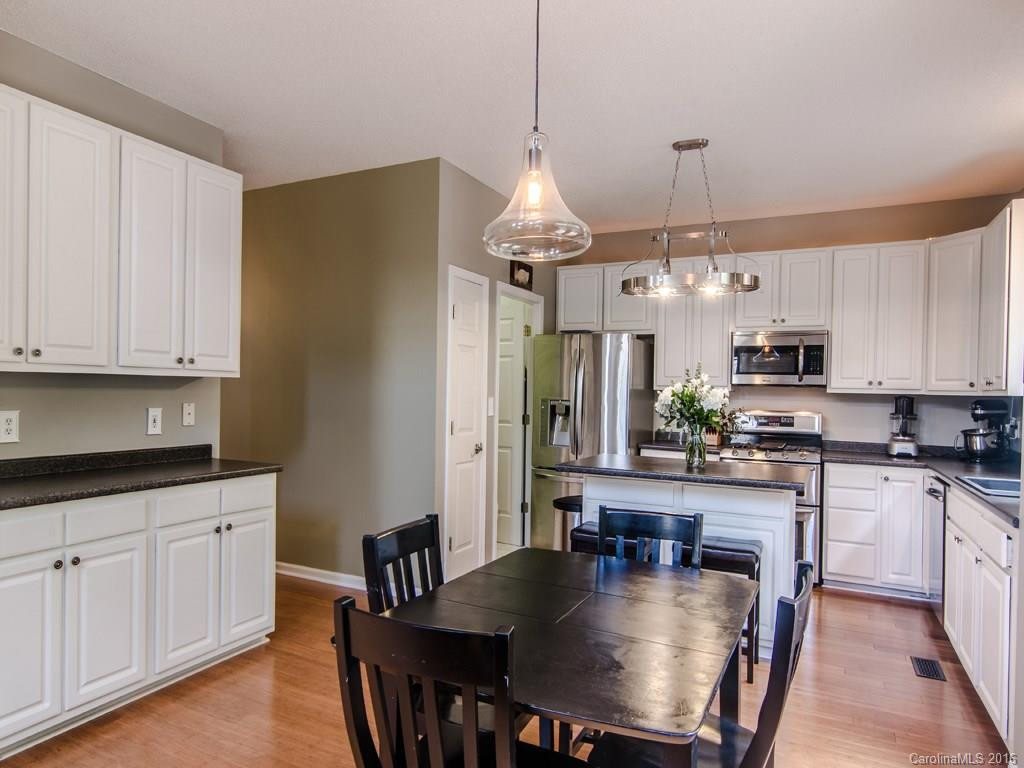 244 Riverbirch Drive - Photo 3