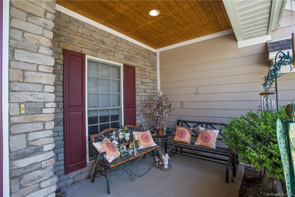 886 West Pointe Drive #18 - Photo 3