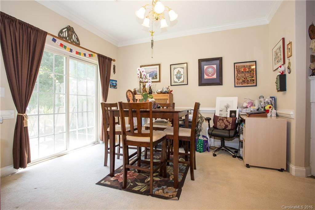 886 West Pointe Drive #18 - Photo 9