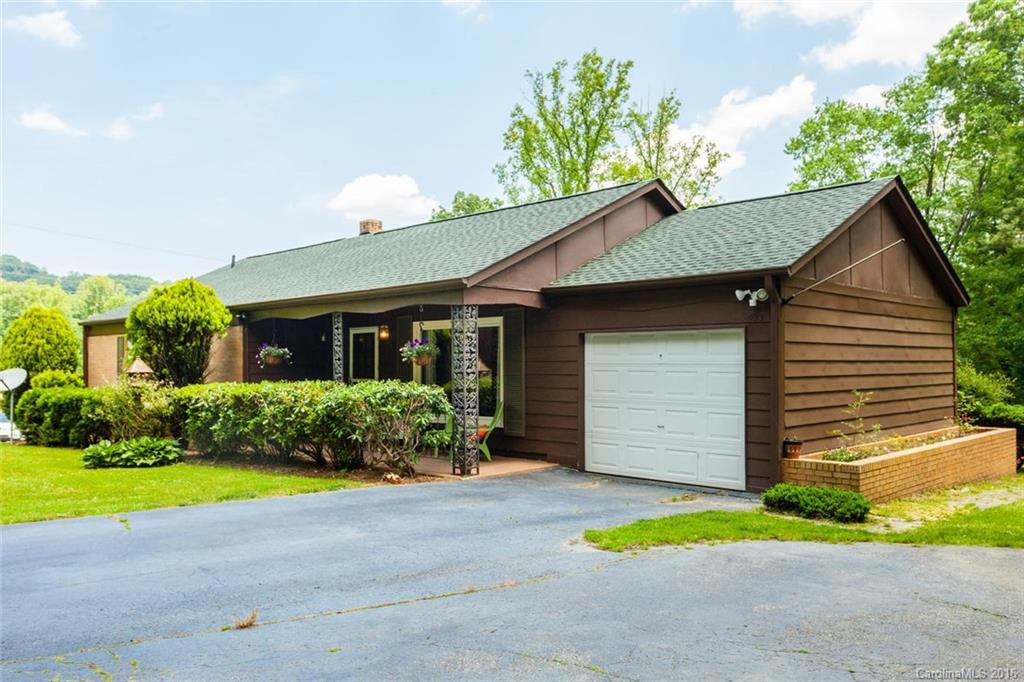 422 Comet Drive - Photo 2