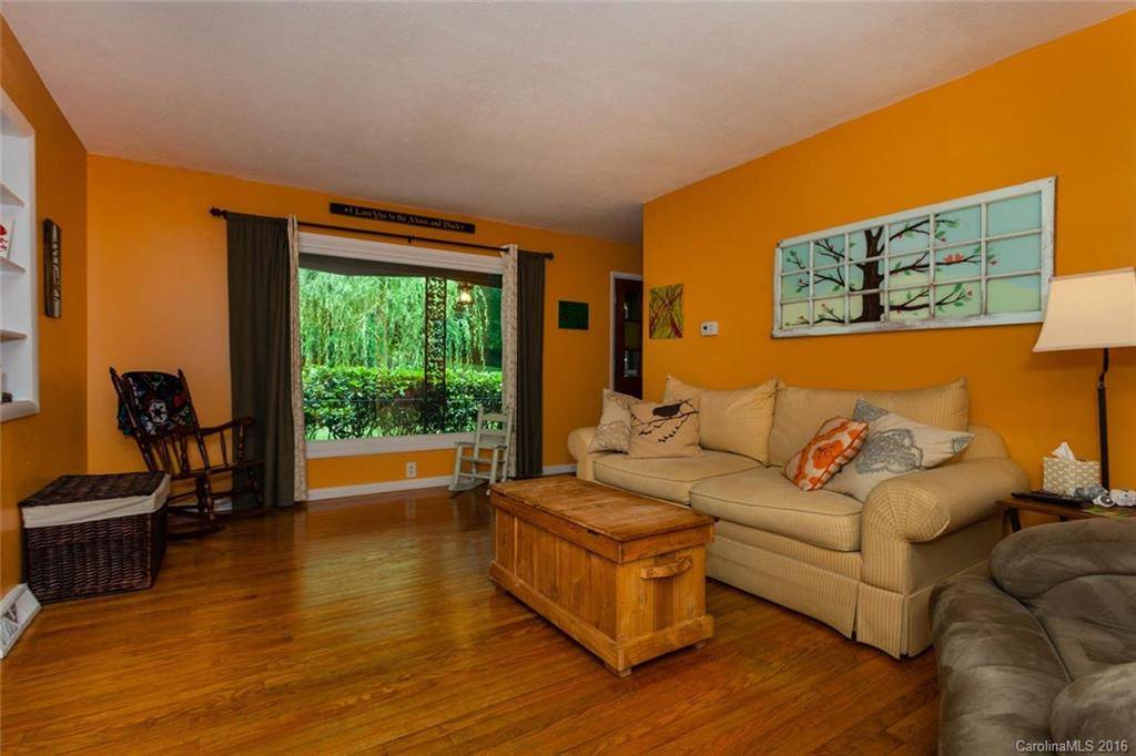 422 Comet Drive - Photo 6