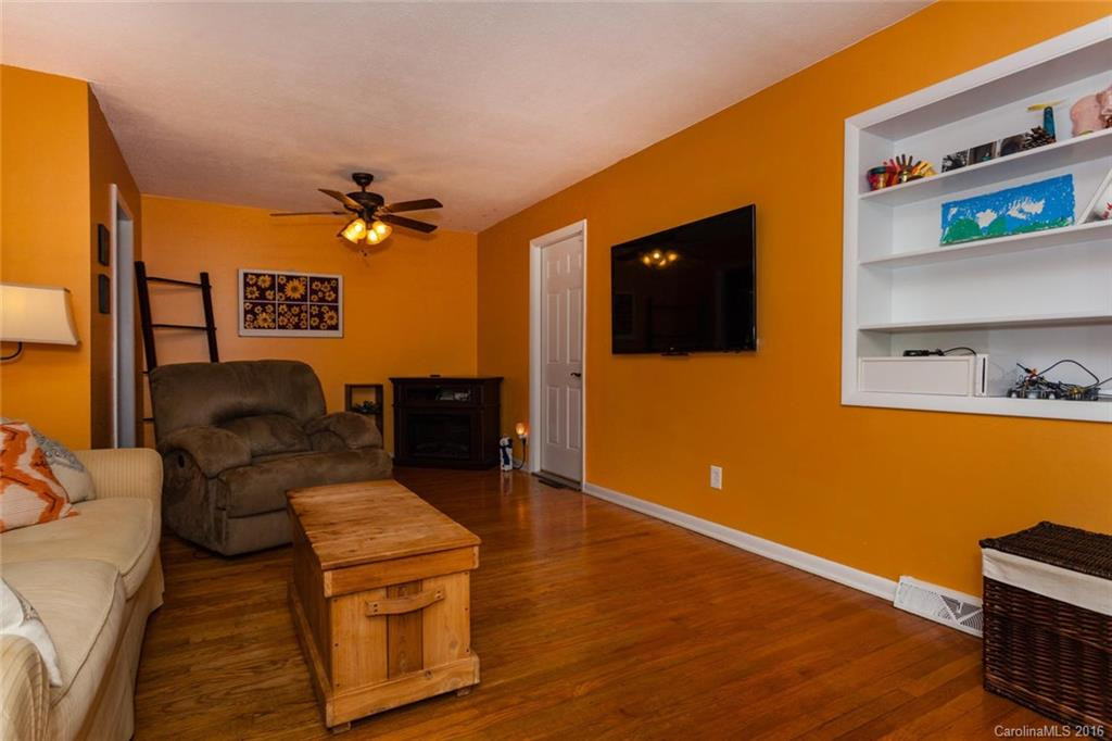 422 Comet Drive - Photo 7